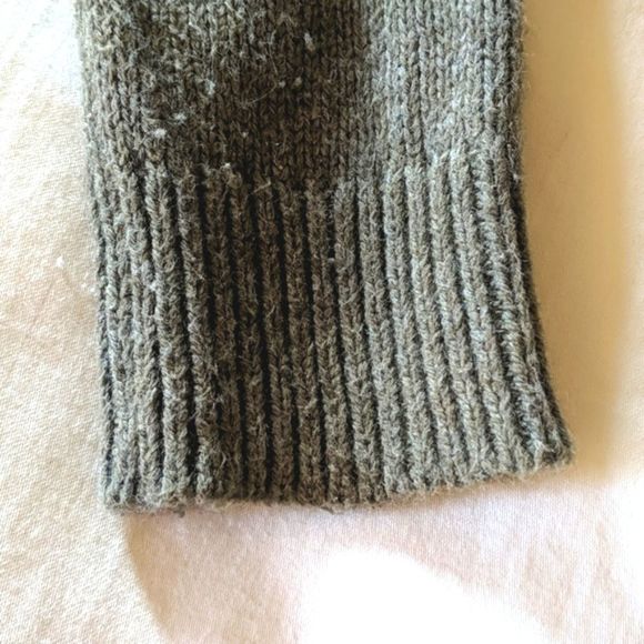 Loft small olive green embroidered wool sweater - Picture 3 of 5